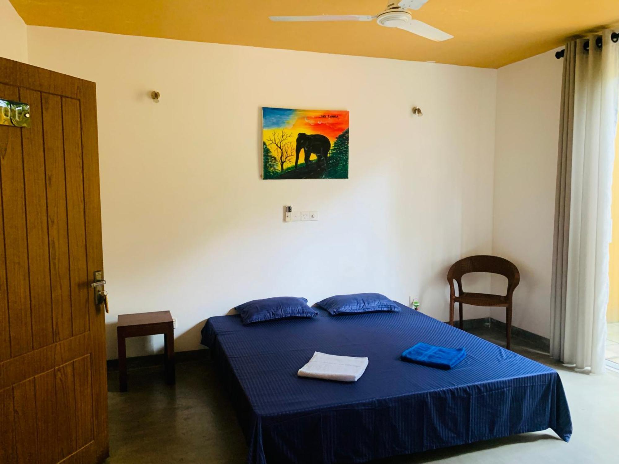 The Hostel Mirissa Exterior photo